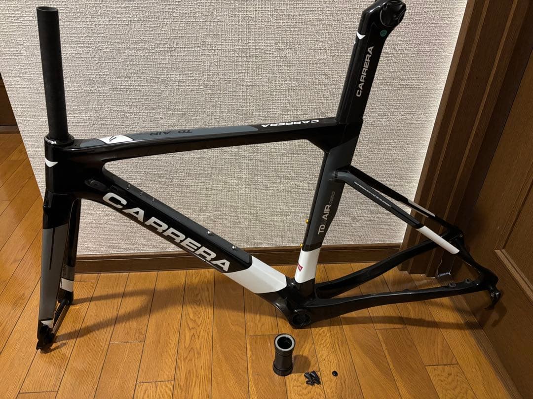 (週末特価)CARRERA TD01 AIR disc フレームセット