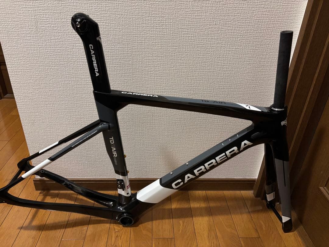 (週末特価)CARRERA TD01 AIR disc フレームセット