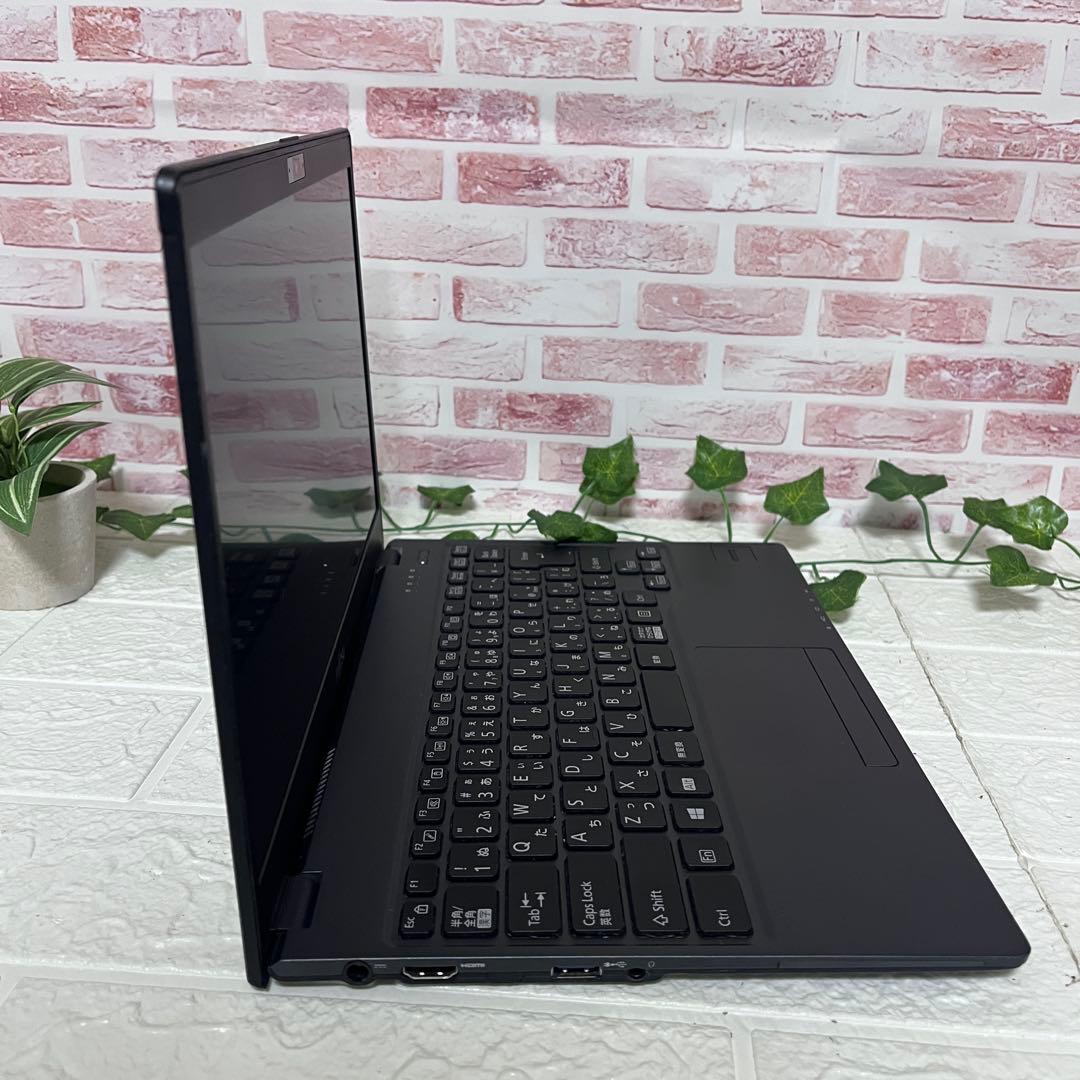 ★富士通美品 SSD新品128GB メモリ8GB★高解像度 ノートPC56