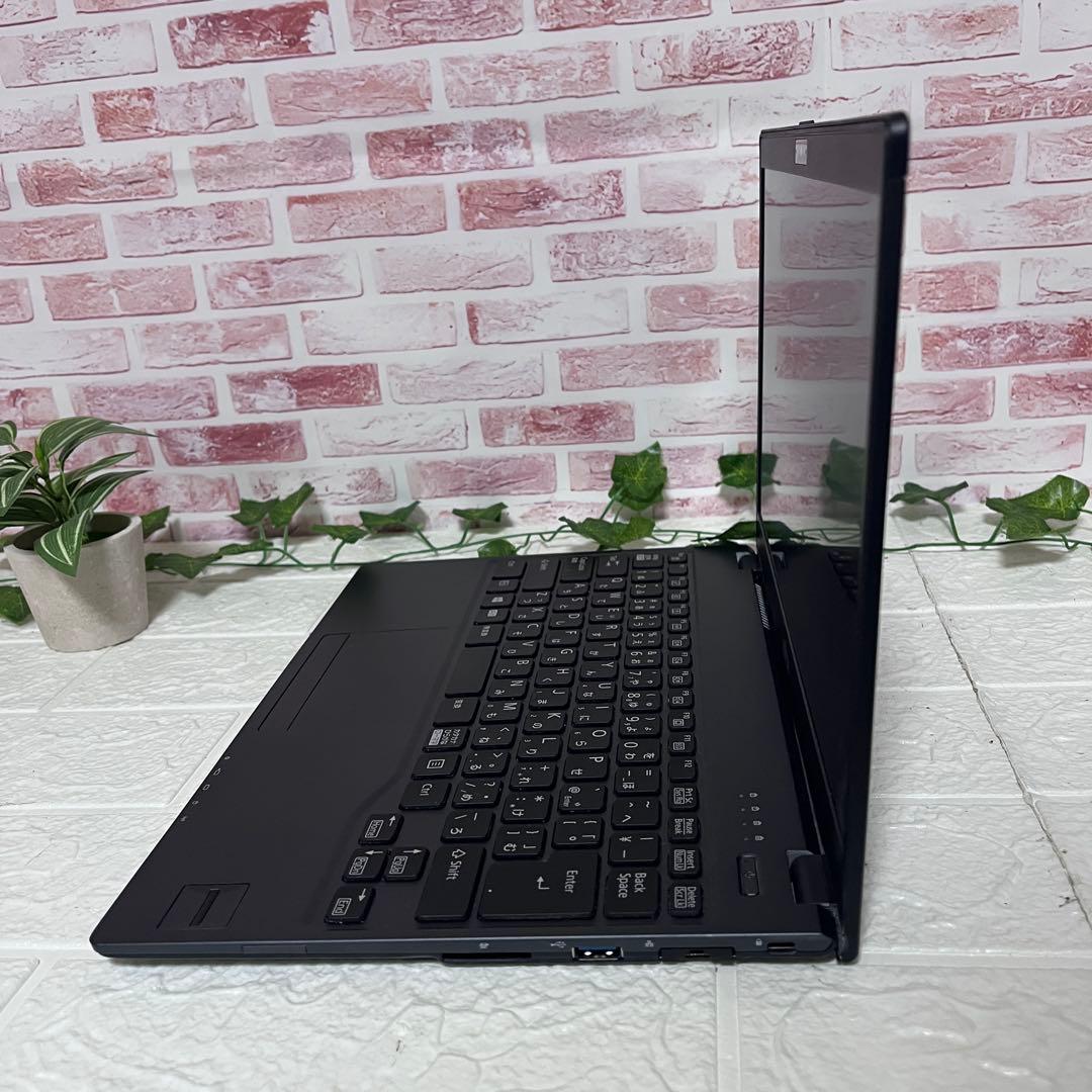 ★富士通美品 SSD新品128GB メモリ8GB★高解像度 ノートPC56