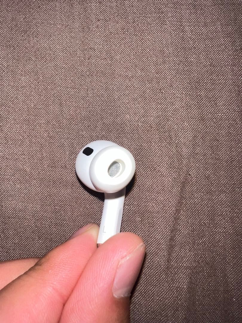 【正規品・箱付】AirPods Pro 第2世代 イヤホン両耳のみ