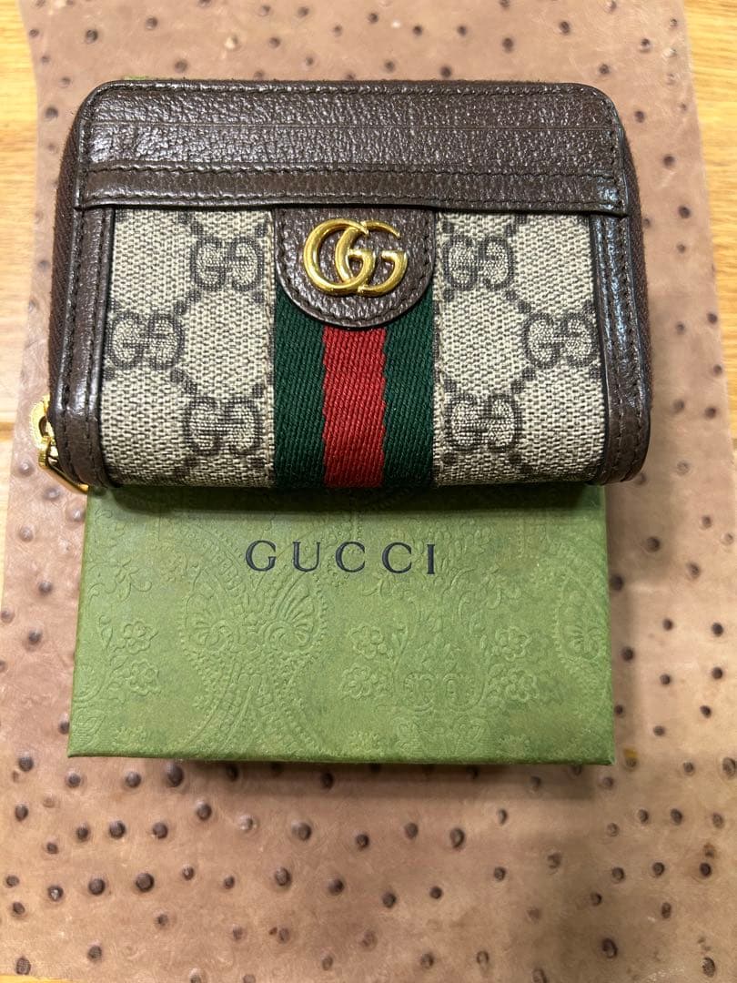 1月限定GUCCI ケース