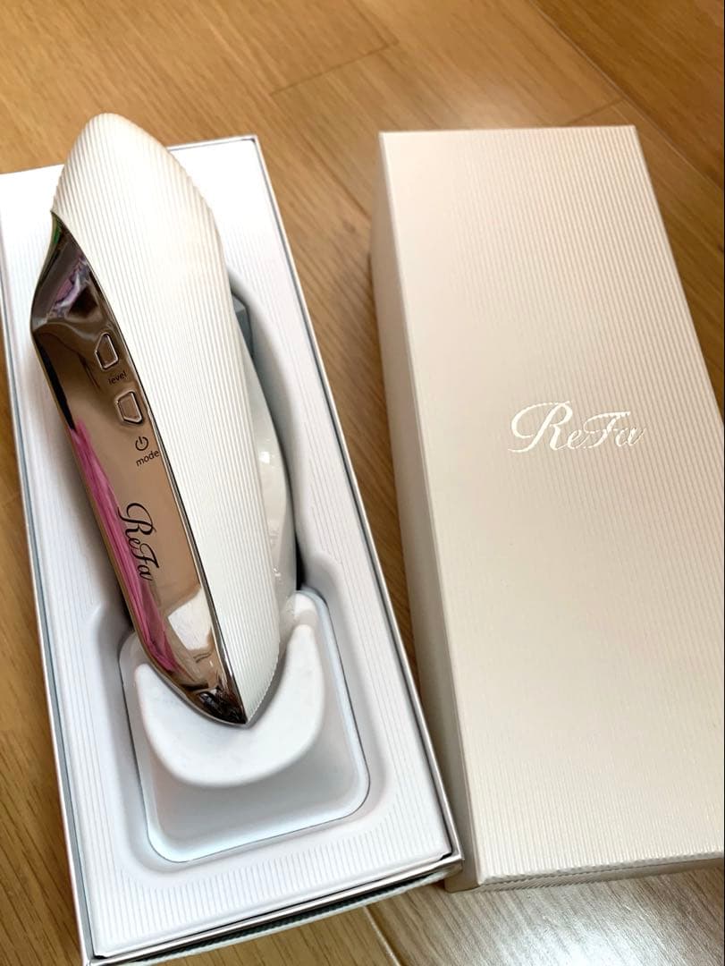 ReFa BEAUTECH RAISE （リファ ビューテックレイズ） ホワイト