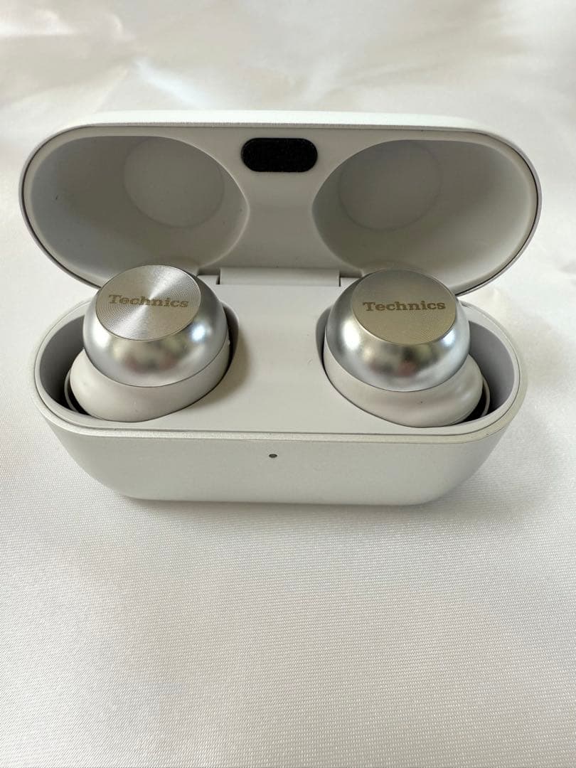 Technics EAH-AZ100 テクニクス　シルバー