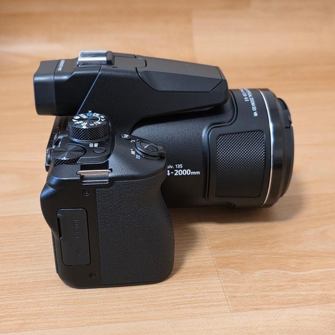 Nikon COOLPIX P950 純正セミソフトケース付き