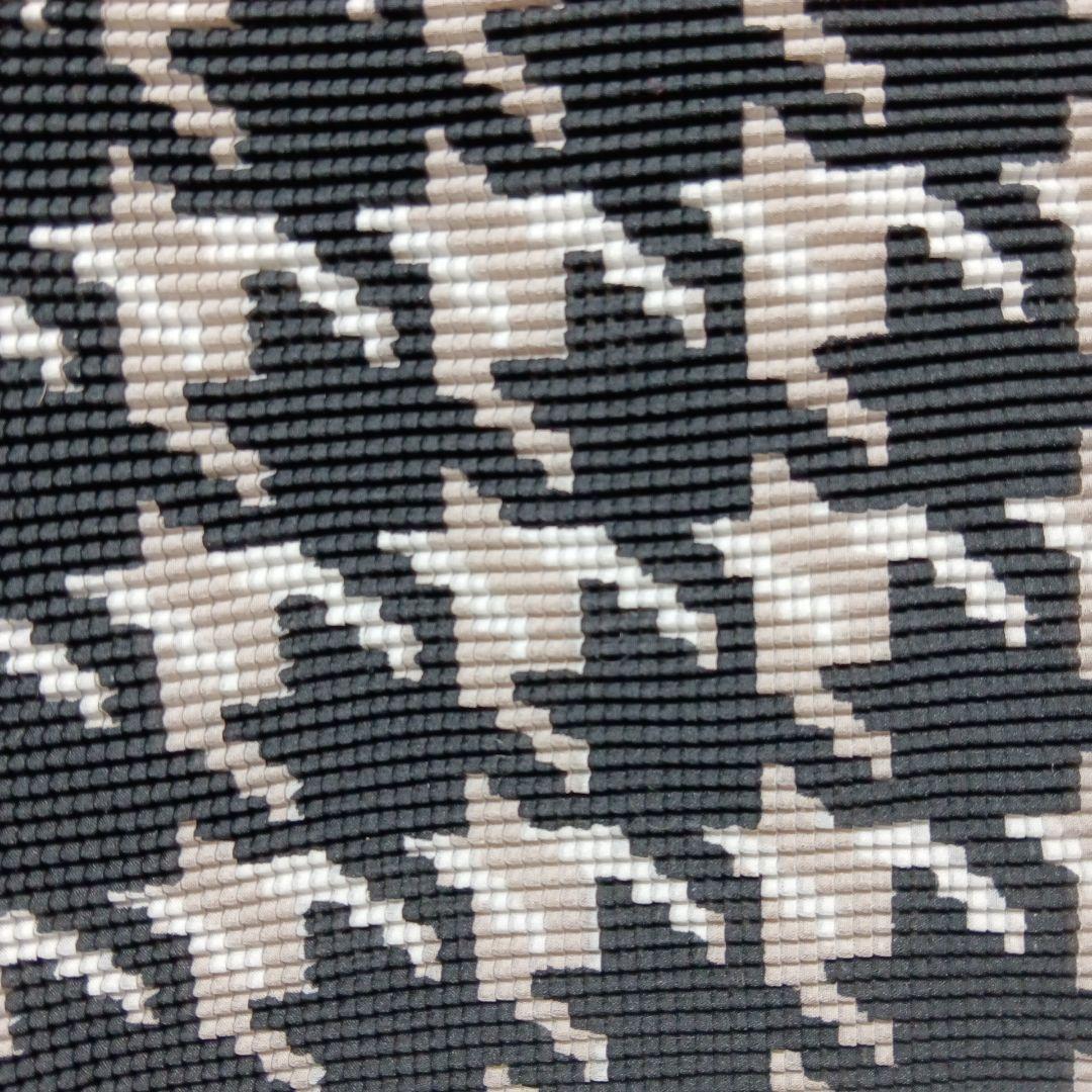 ★イッセイ・ミヤケ【me 】ハウンドトゥース柄 タートルネック