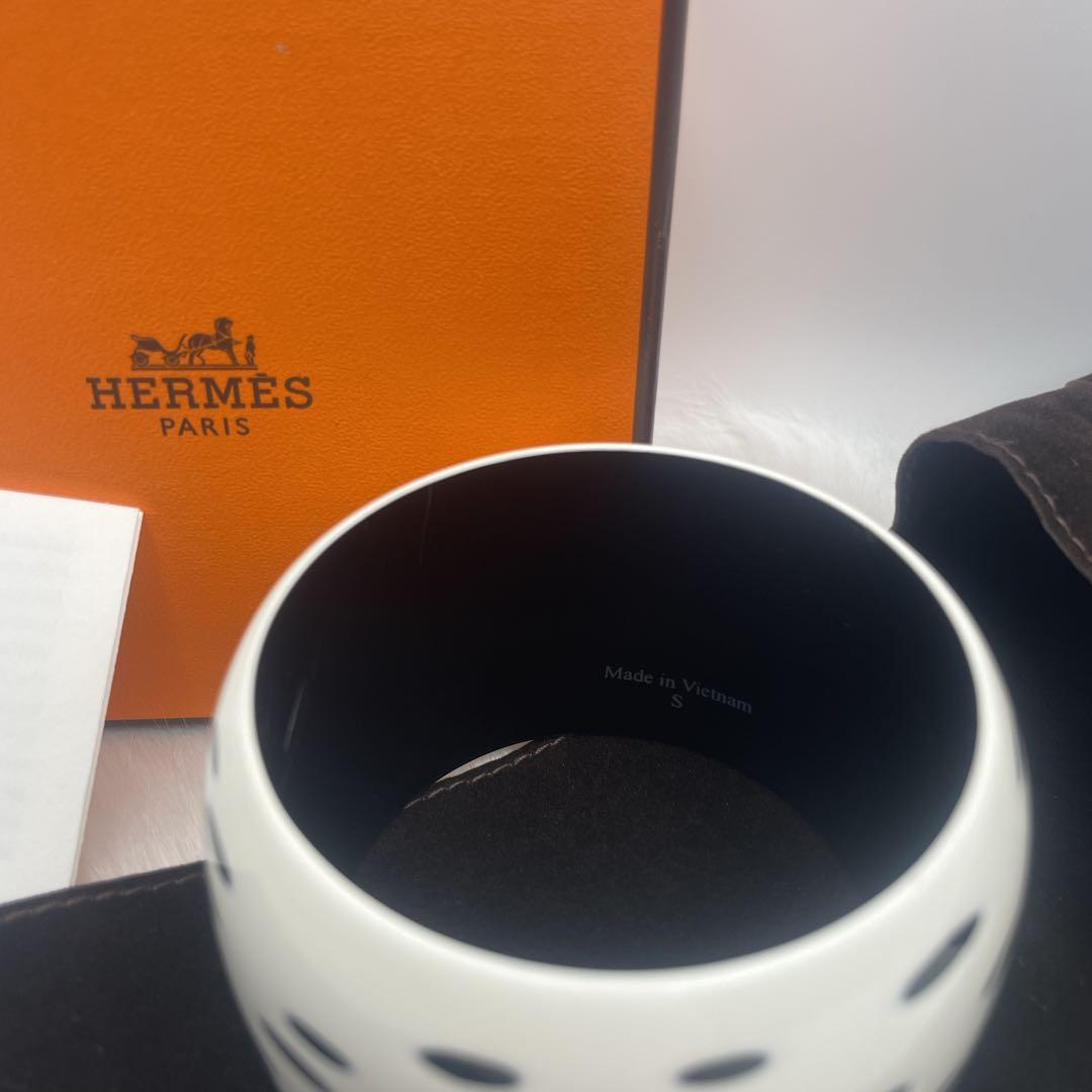 【美品】　HERMES　エルメス　ラッカーウッド　バングル　ホワイト×ブラック