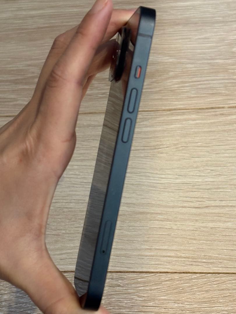 Apple iPhone 13 ミッドナイト 本体　SIMフリー　87%