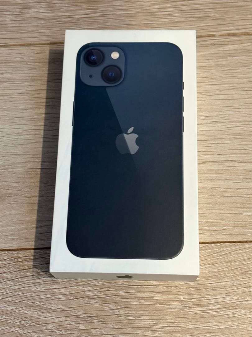 Apple iPhone 13 ミッドナイト 本体　SIMフリー　87%