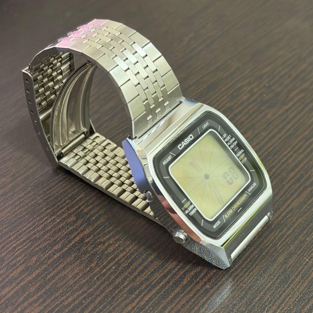 マ*ン様 CASIO A201 aa-81 黒文字盤 Blue thunder