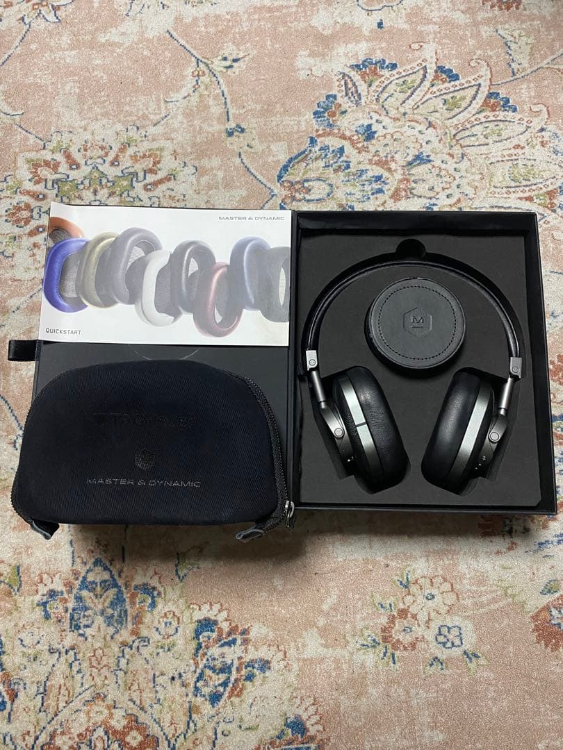 ヘッドホン TAG HEUER Master & Dynamic MW60