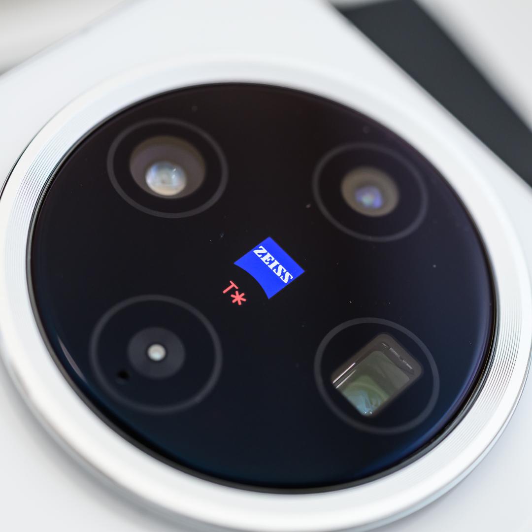 【ほぼ新品】vivo X200 Pro mini ホワイト