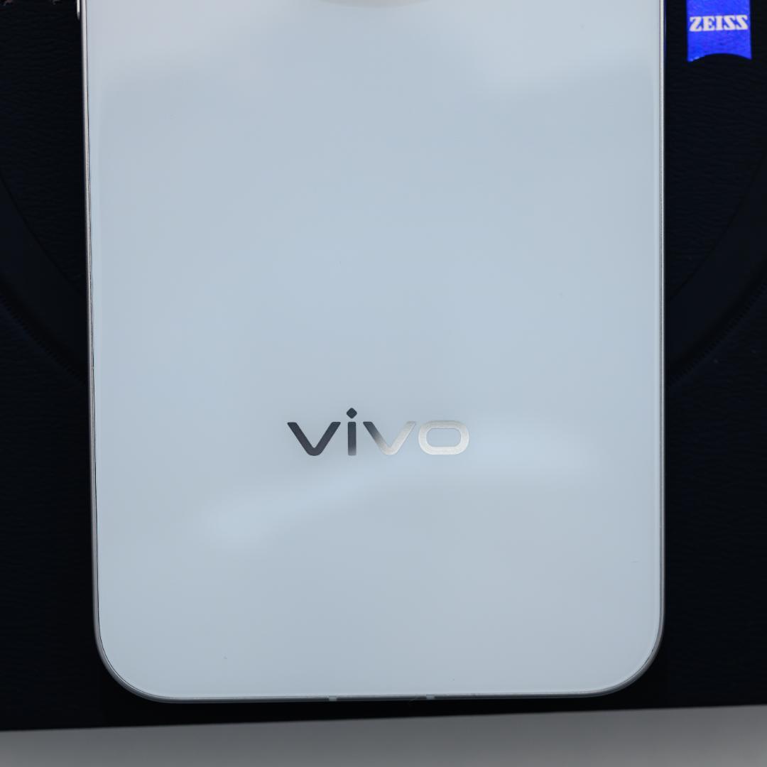 【ほぼ新品】vivo X200 Pro mini ホワイト
