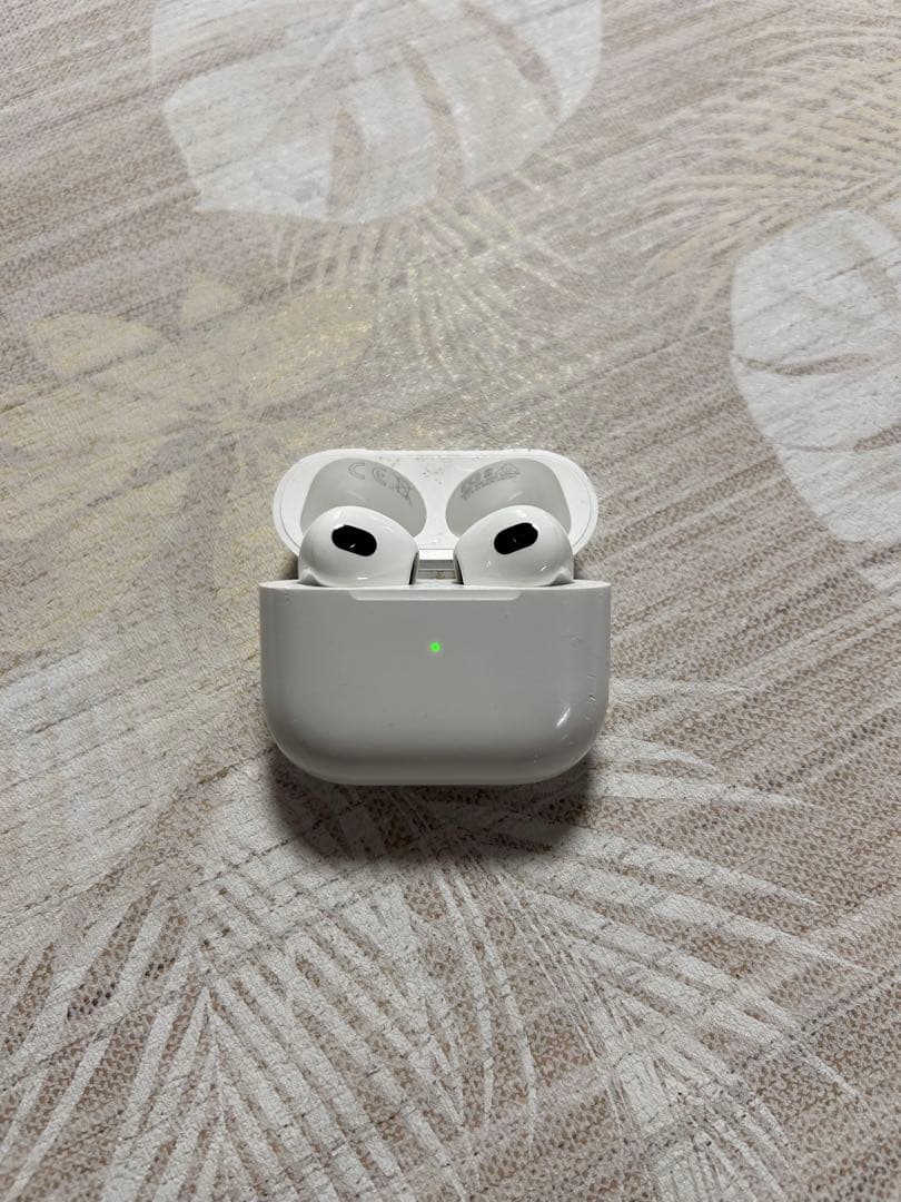 AirPods（第三世代）本体 ホワイト