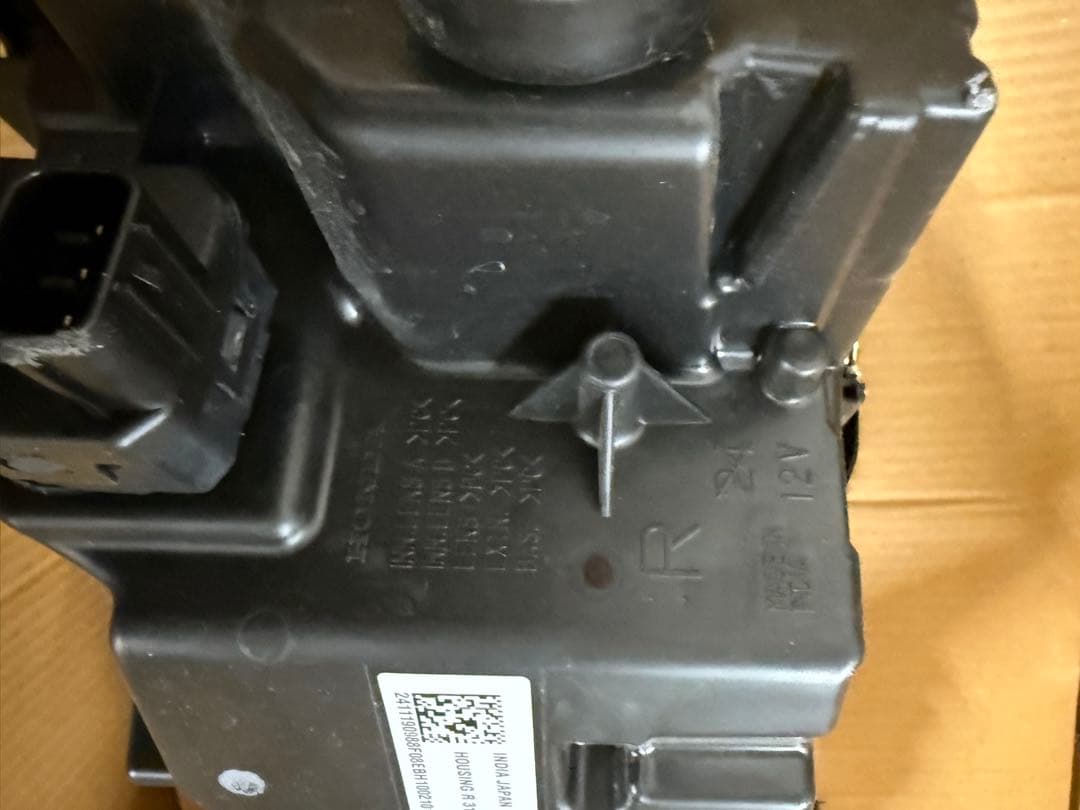 WRV右ヘッドライト