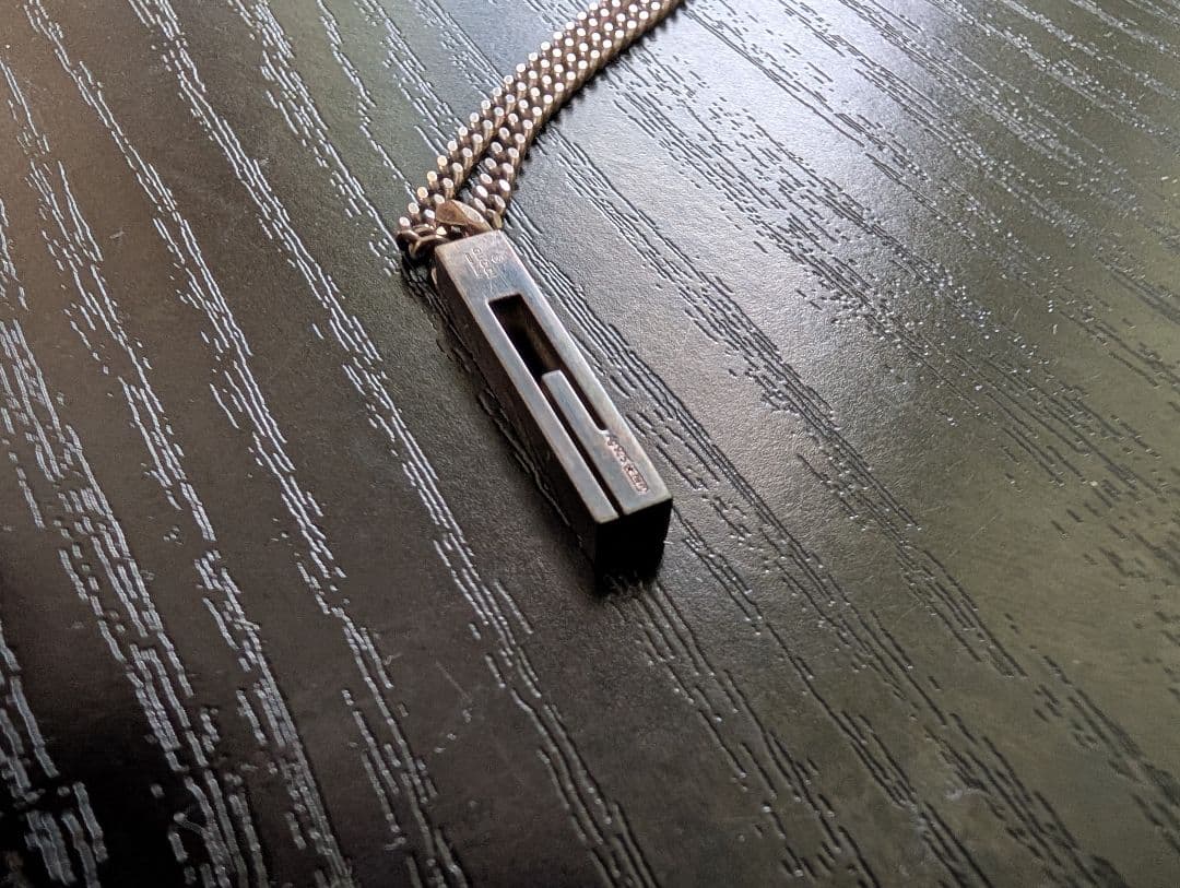 むぎGUCCI グッチメタルバー型ネックレス ツイストチェーン付き