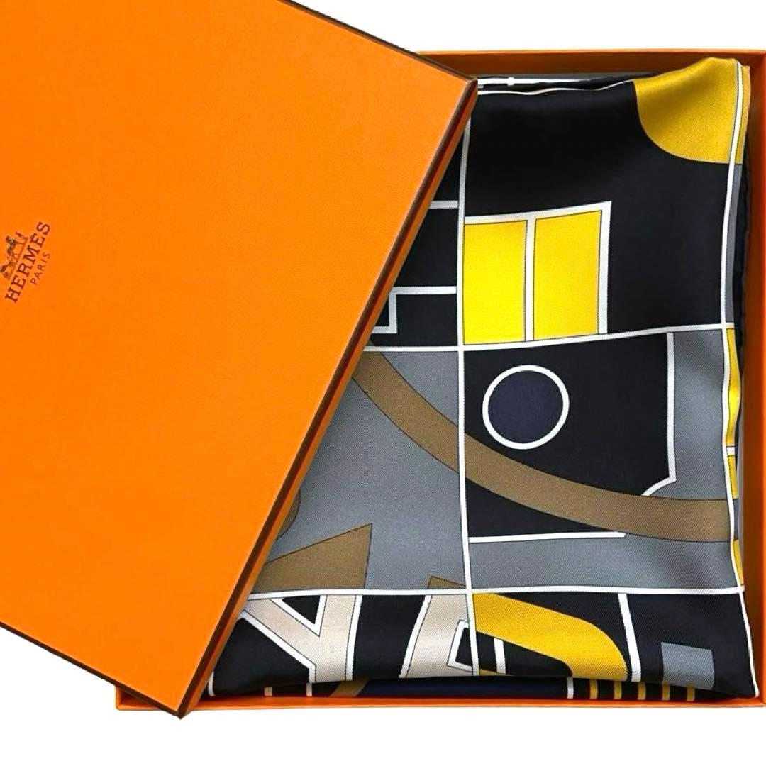 美品 エルメス シルクスカーフ カレ90 エルメススポーツ 黒色 黄色 灰色