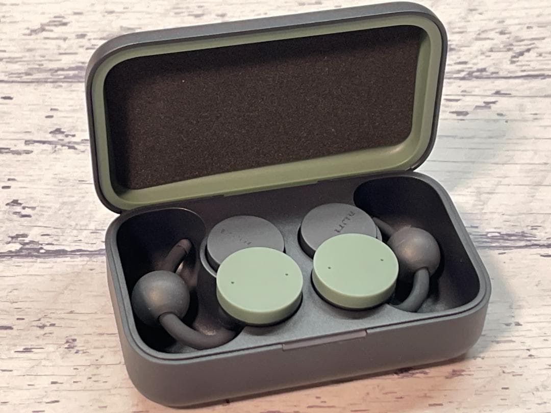 美品 nwm DOTS MBE002GA グリーン