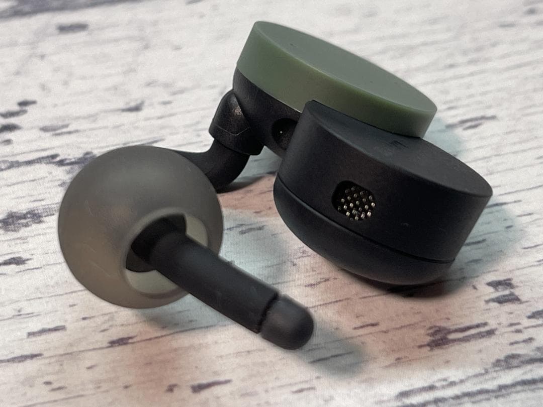 美品 nwm DOTS MBE002GA グリーン