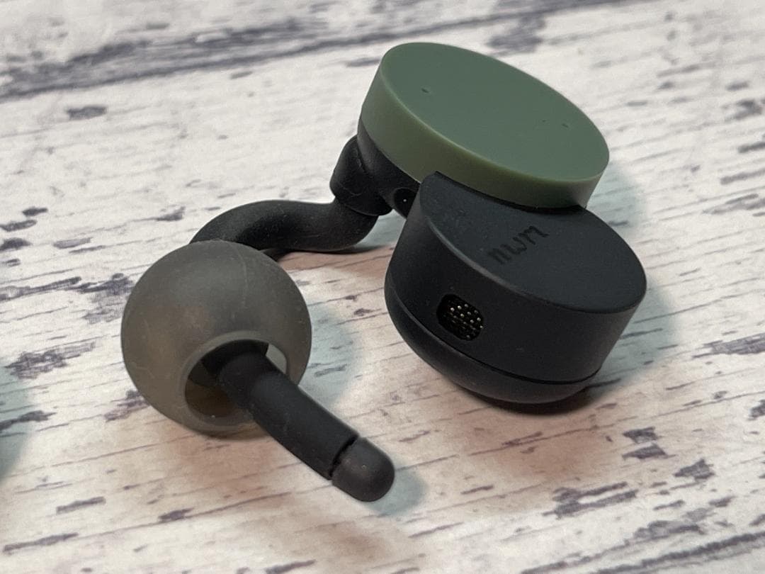 美品 nwm DOTS MBE002GA グリーン