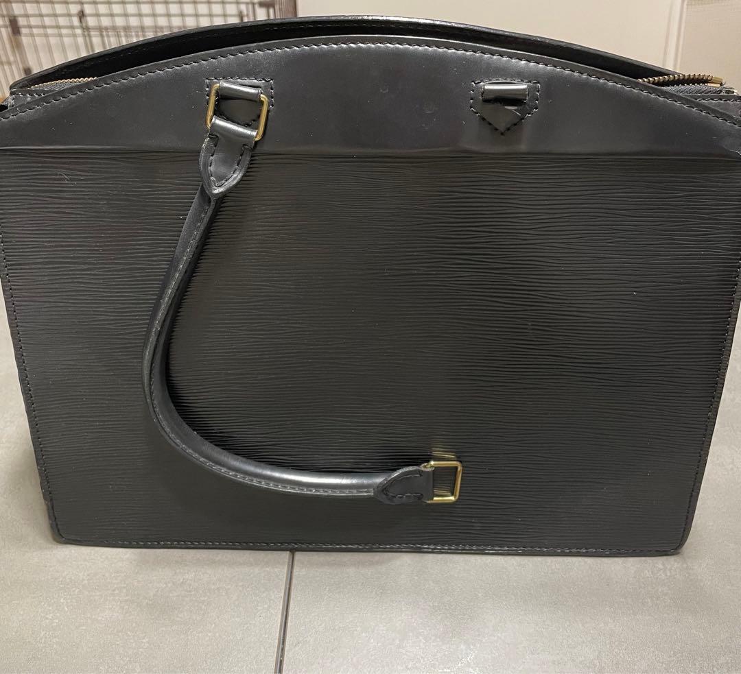 Louis Vuitton エピレザー ビジネスバッグ ブラック