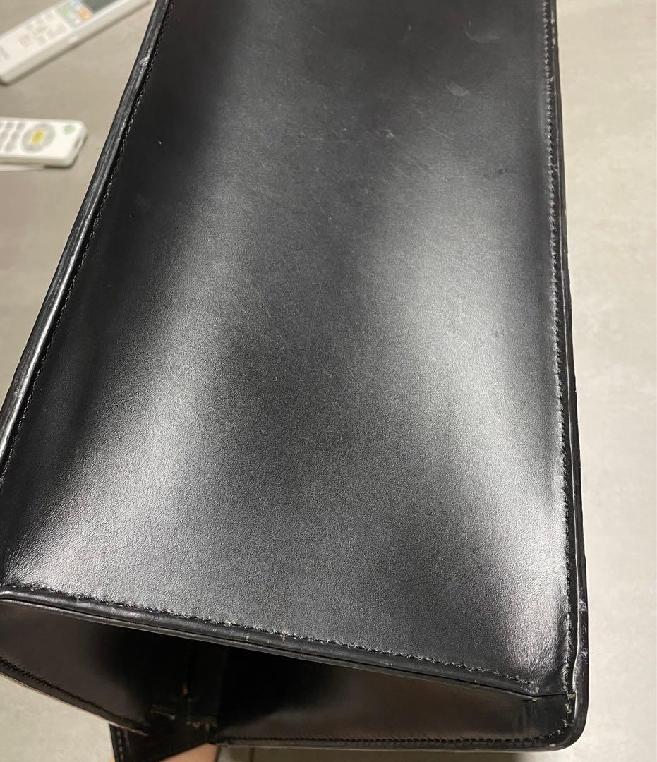 Louis Vuitton エピレザー ビジネスバッグ ブラック