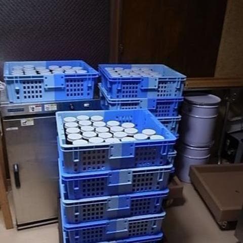 国産百花蜜 梅酒瓶入り　おまけ蜜蝋付き　業者　グループ買い　生産者価格で大放出