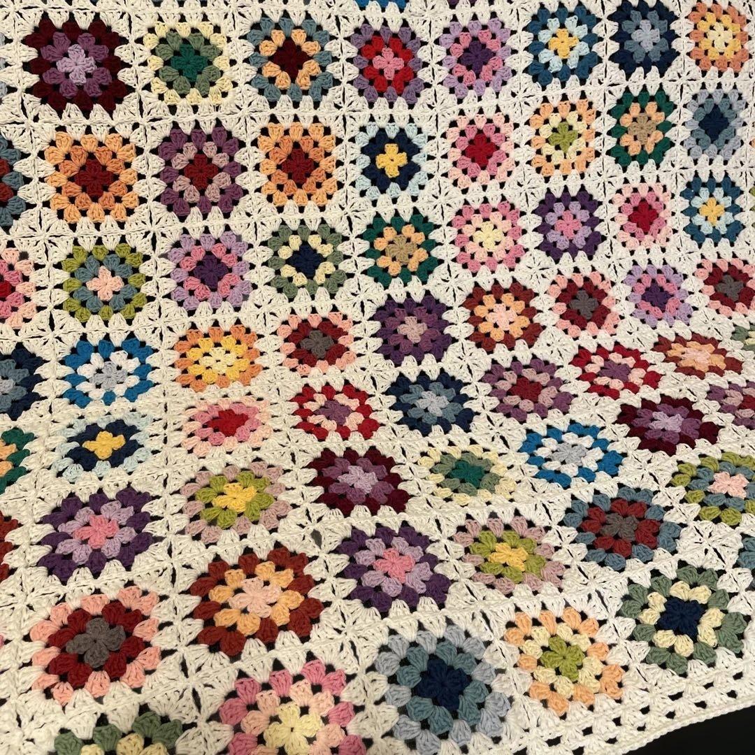 ハンドメイド　グラニースクエア　モチーフ　ブランケット　マルチカバー　コットン