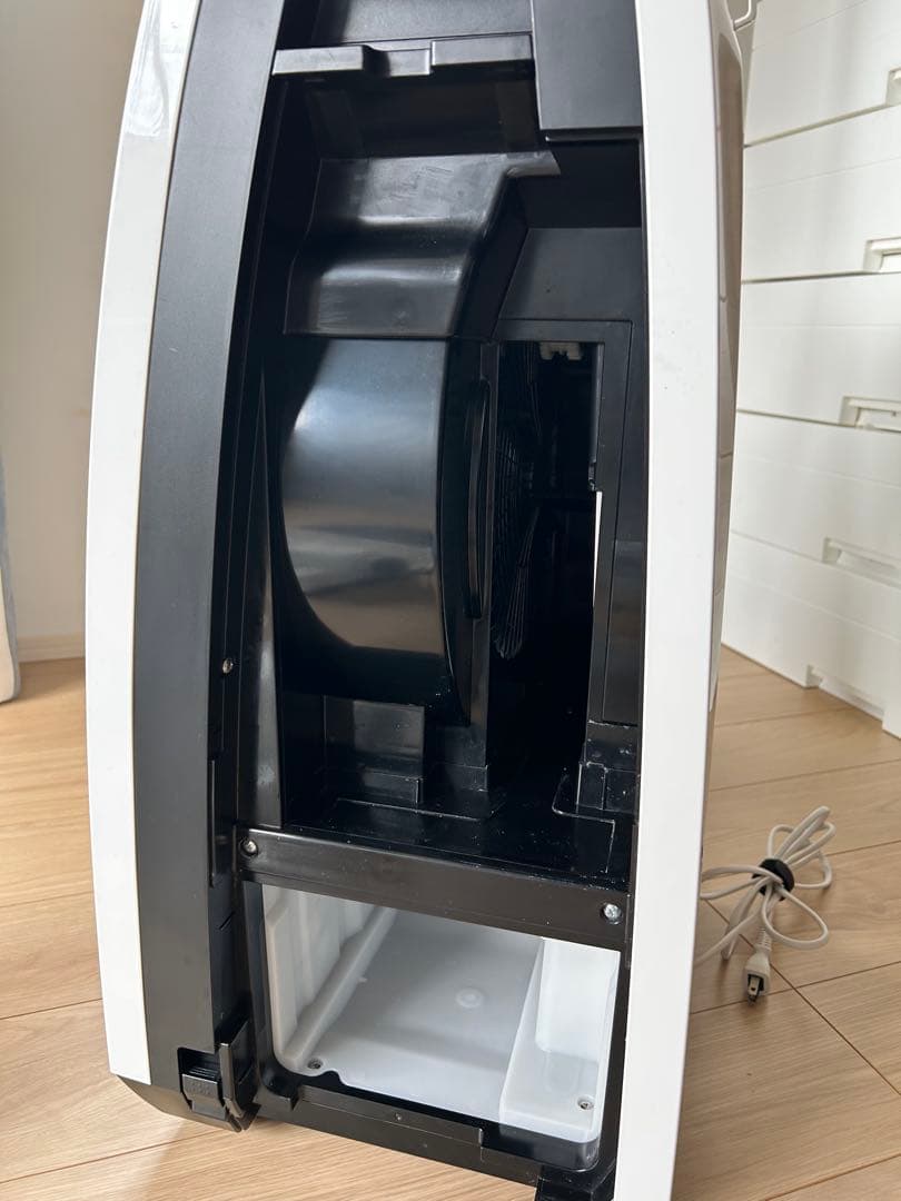 SHARPプラズマクラスター 除加湿空気清浄機 KC-HD70-W 2021年製