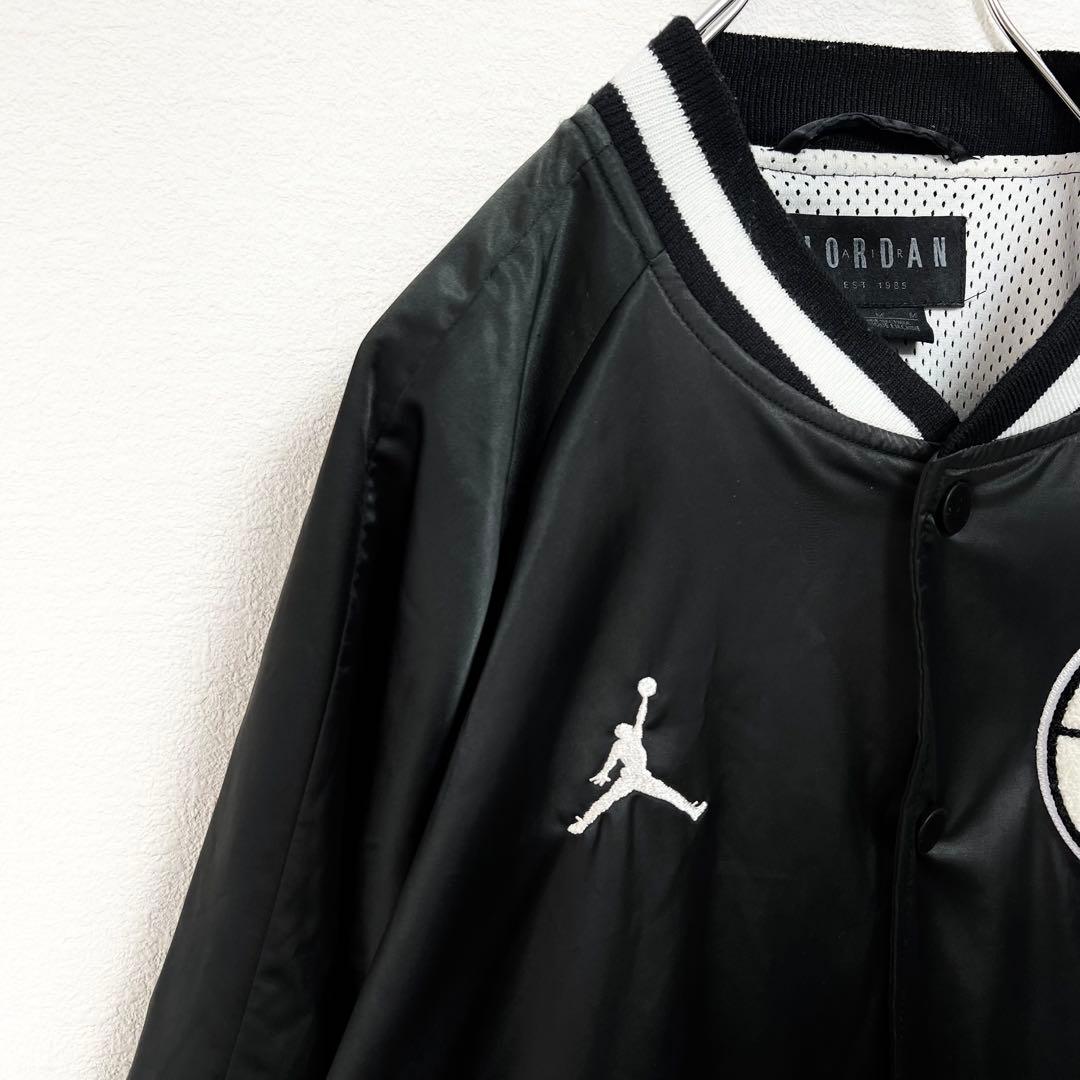 【カッズー】ナイキ ジョーダン✨️サテンジャケット　スタジャン　刺繍ロゴ