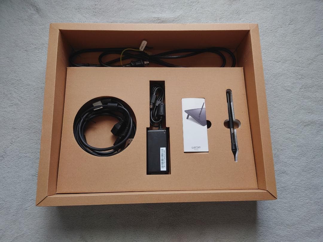 Wacom Cintiq 16 液晶タブレット DTK1660K0D