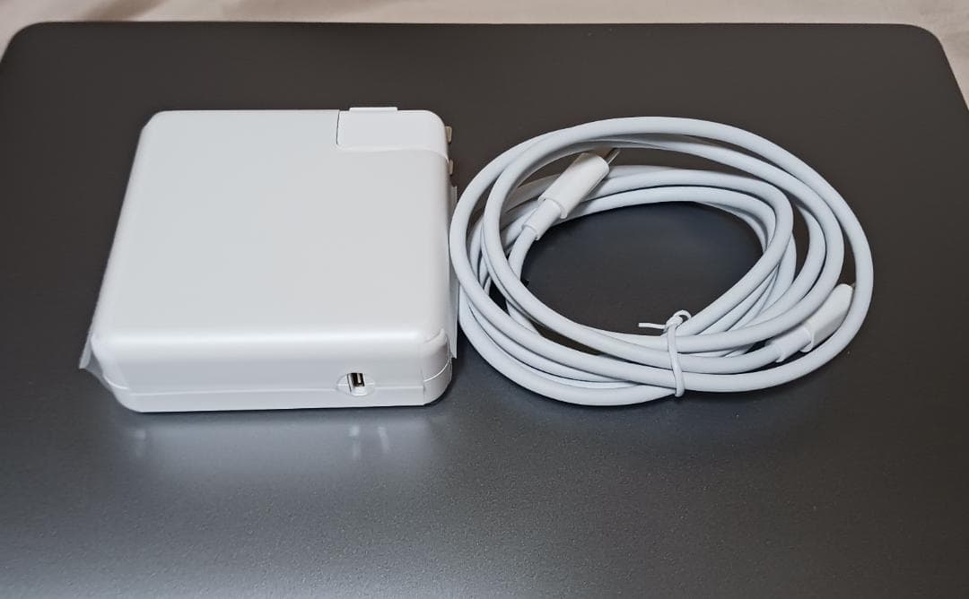 MacBook Pro（13inch, 2017, T3 x 2）A1708良好