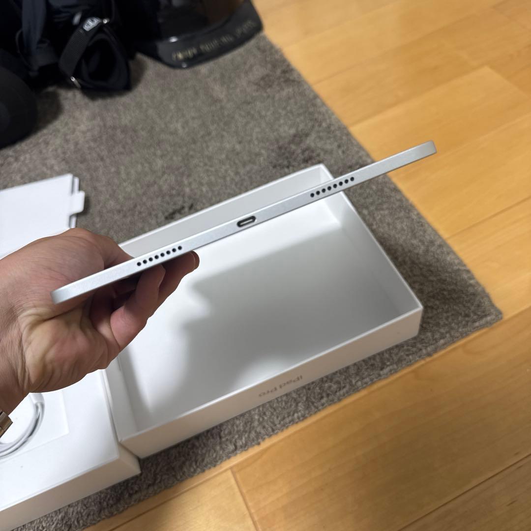 【美品】iPad Pro 11インチ 第3世代 wifiモデル　128gb