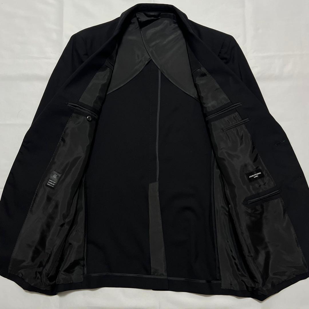 極美品✨ジョンピアース スーツ 黒 ブラック 無地 洗える 冠婚葬祭 A7サイズ