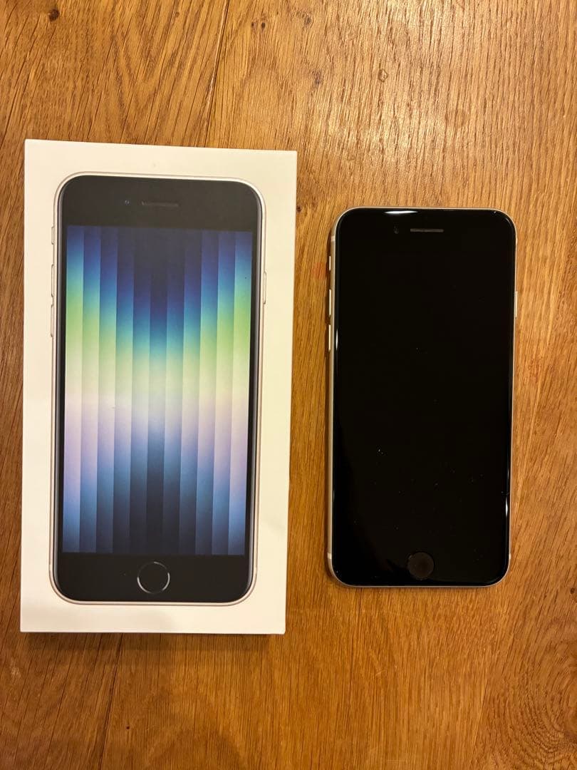 Apple iPhone SE (第3世代) スターライト128GB