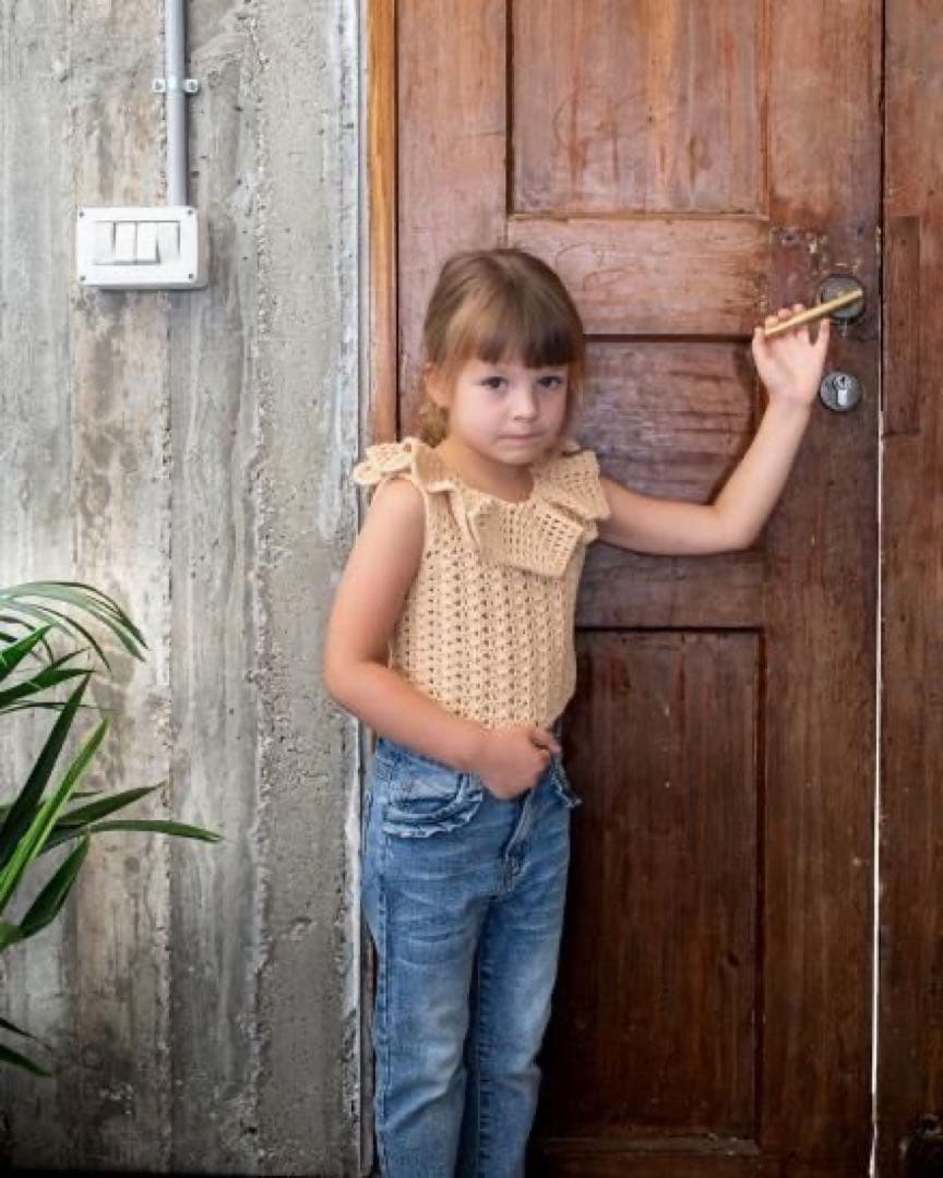 未使用品★kalinka★ニットトップス★8y