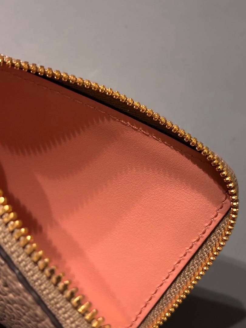 【美品】ボナベンチュラ　スクエア カード ケース シュリンクレザー