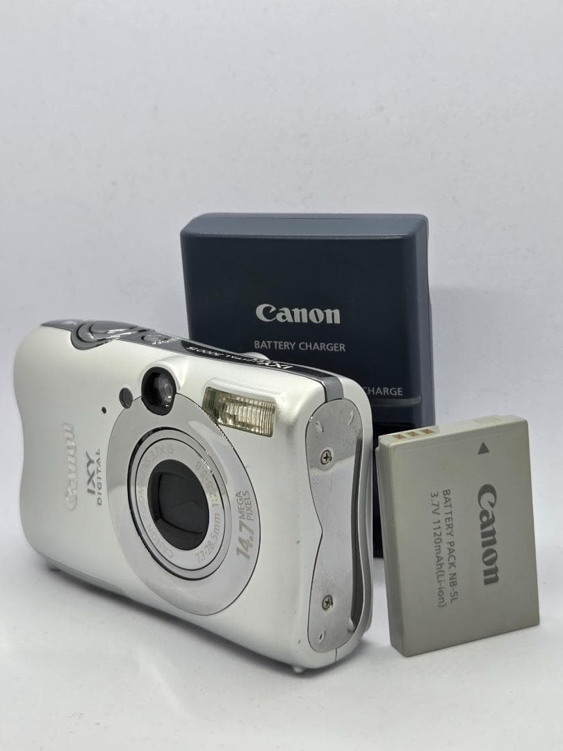 【美品】キャノン Canon IXY DIGITAL 3000 IS シルバー