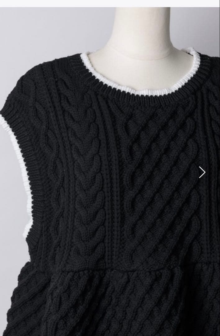 【新品タグ付き】 GIUNONケーブル ニットベスト ブラック