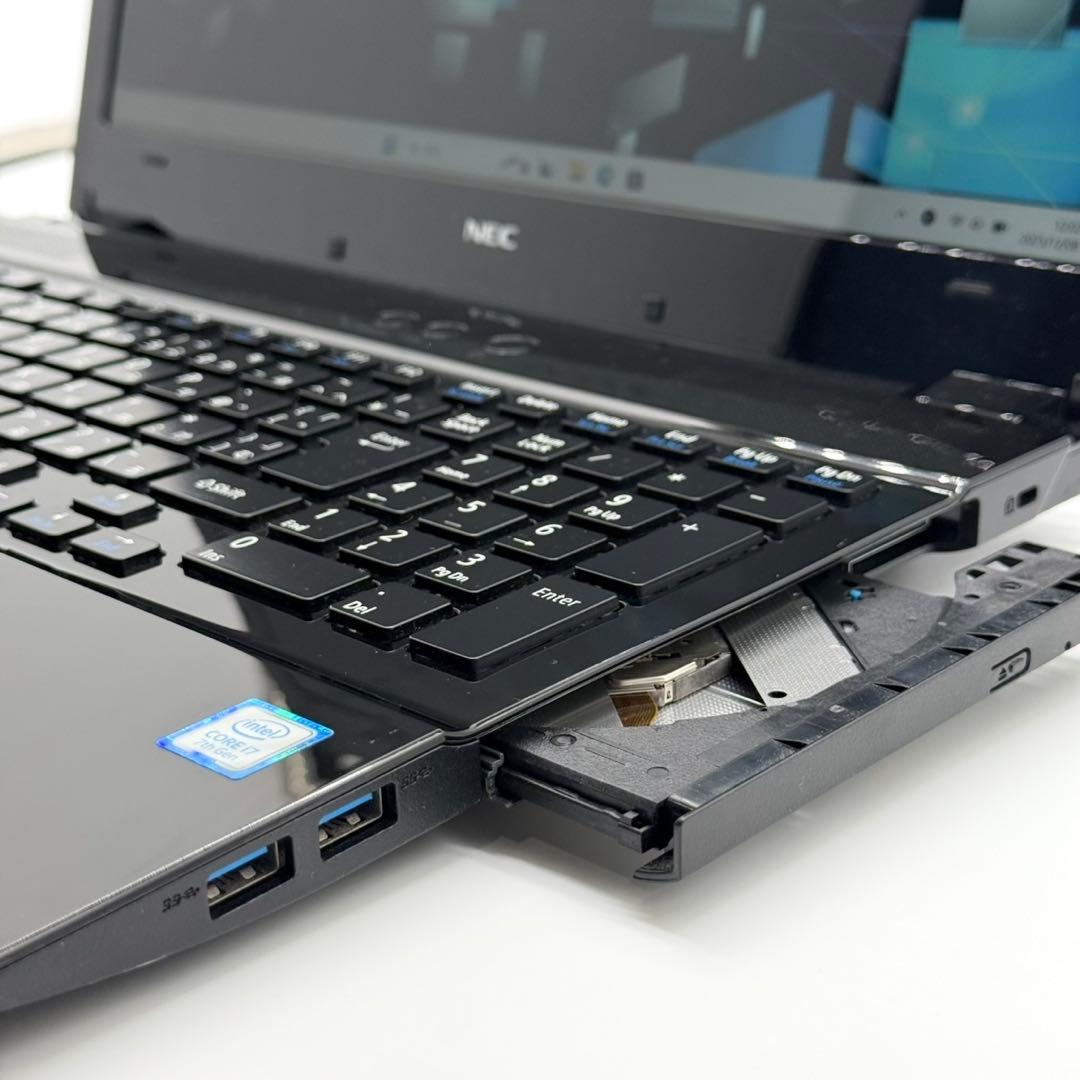 NECノートパソコン Core i7 16GB SSD512 Blu-ray対応