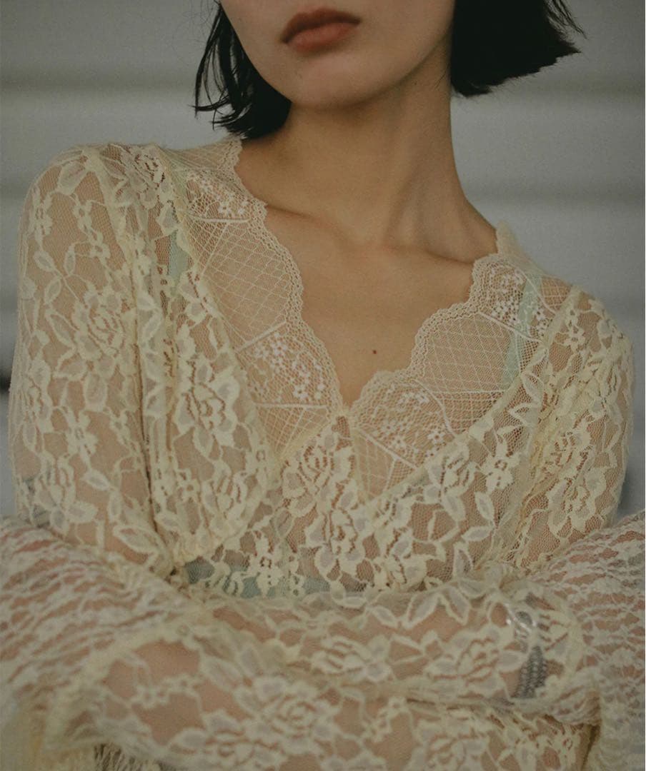 ameri vintageクリーム色 レース 【今日明日のみ値下げ❗️】