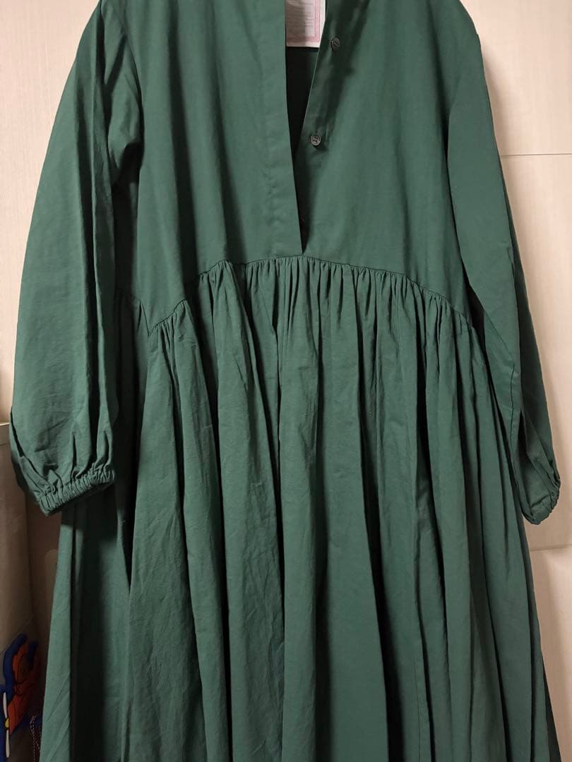 【ほぼ未使用】BEARDSLEY ビアズリー ギャザーワンピース グリーン