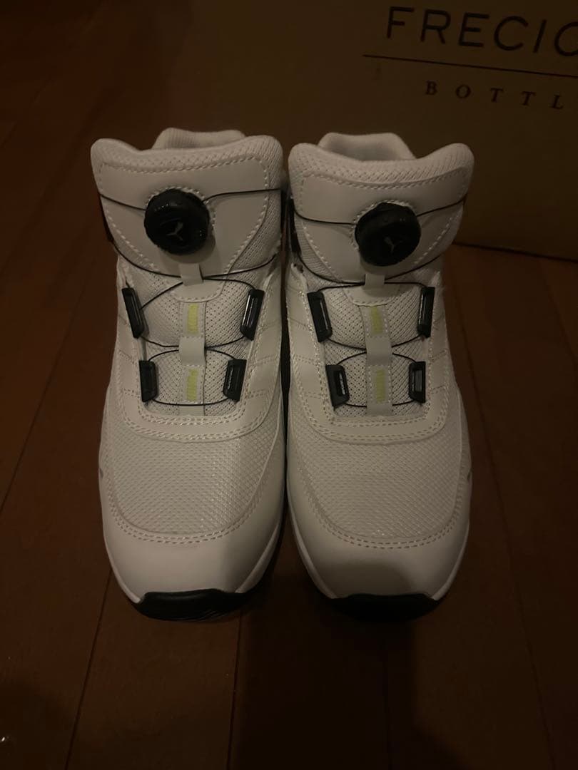 PUMA ホワイト ハイカット安全靴