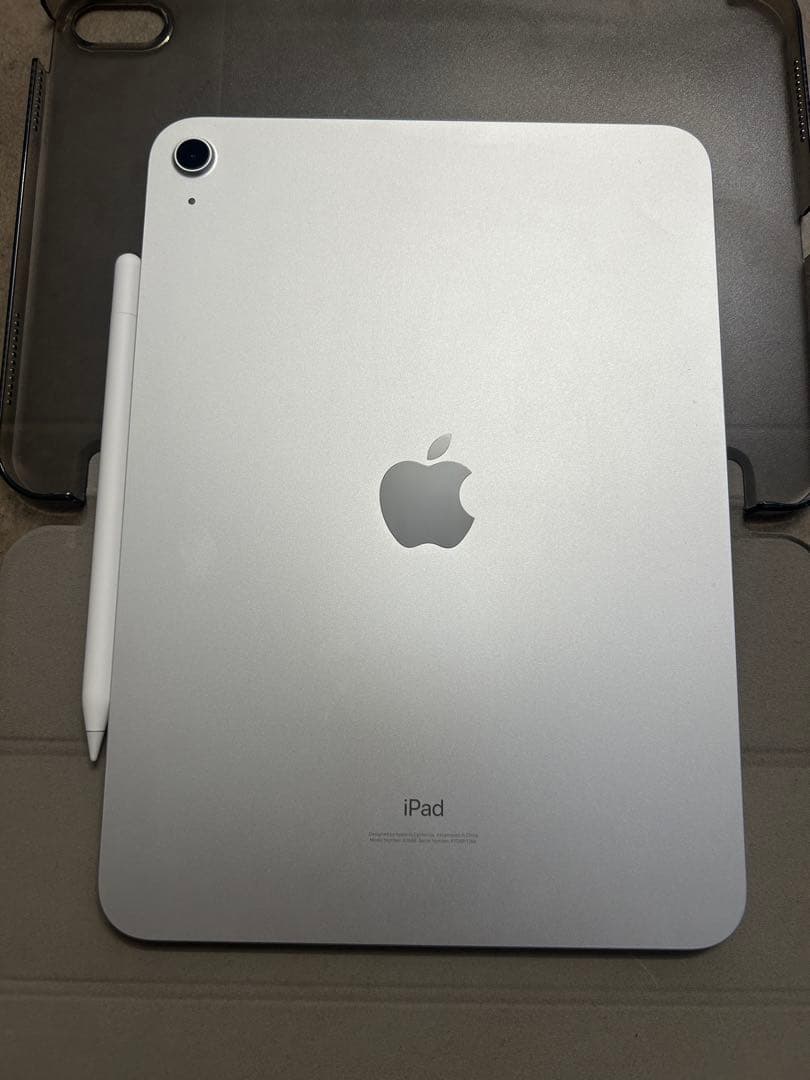 Apple iPad第10世代本体 + Apple Pencil +カバー付き