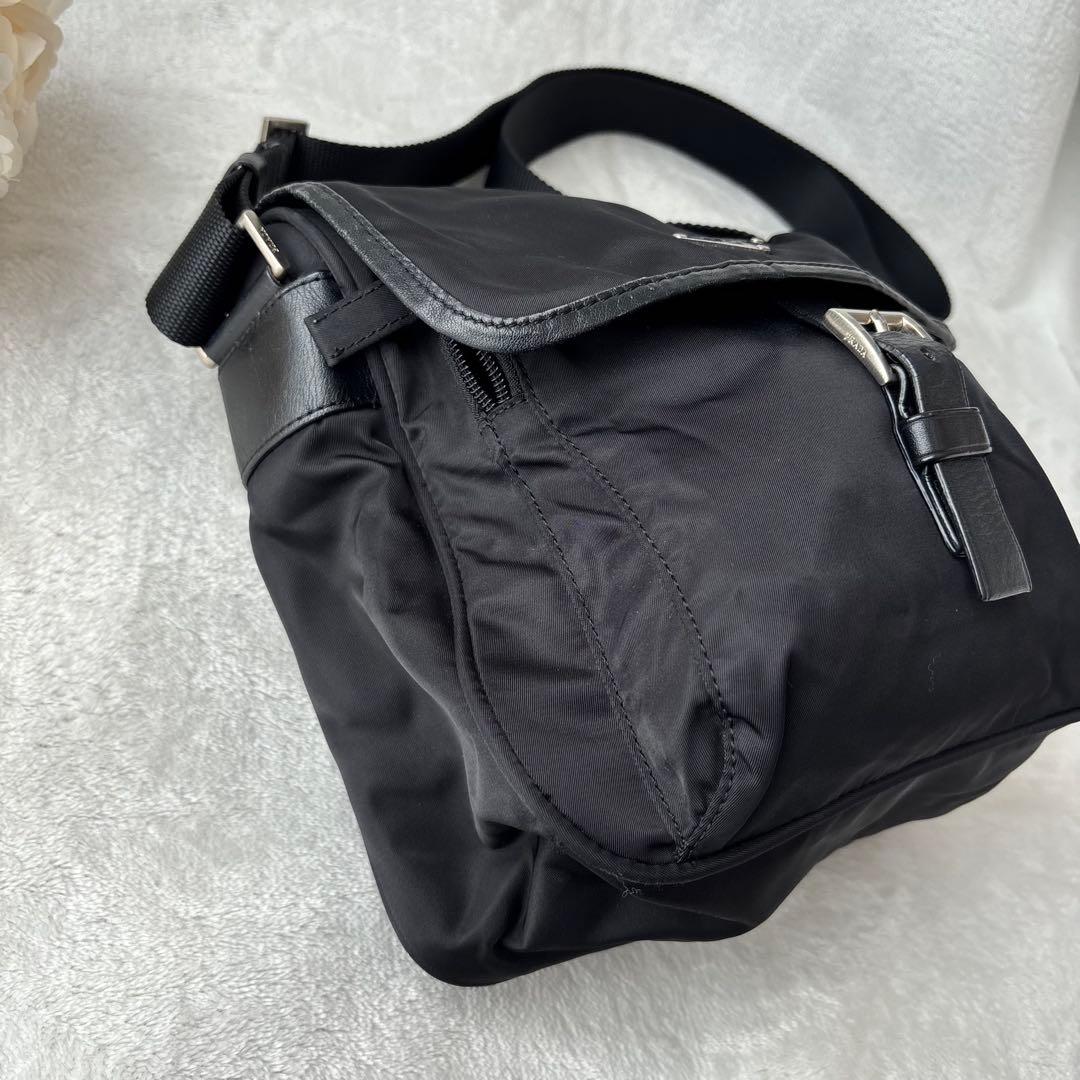 【極美品】PRADA プラダ ショルダーバッグ 三角ロゴ ナイロン フラップ