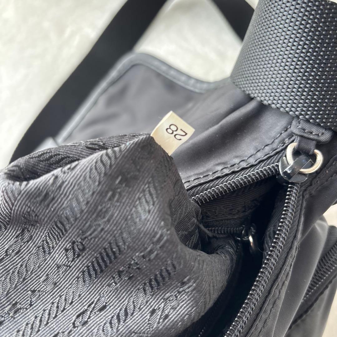 【極美品】PRADA プラダ ショルダーバッグ 三角ロゴ ナイロン フラップ