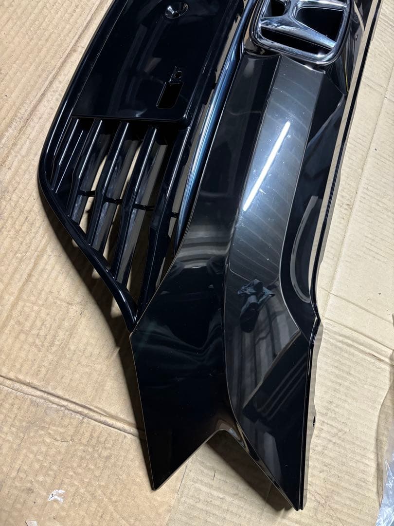 Honda ホンダベゼル RU3 ハイブリッド フロントグリル