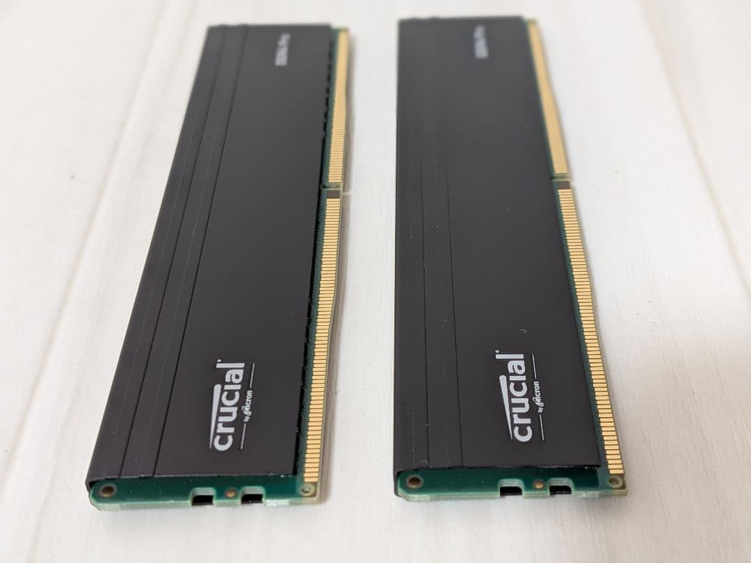 Crucial DDR4 Pro 16GB 3200 CL22 UDIMM ２枚