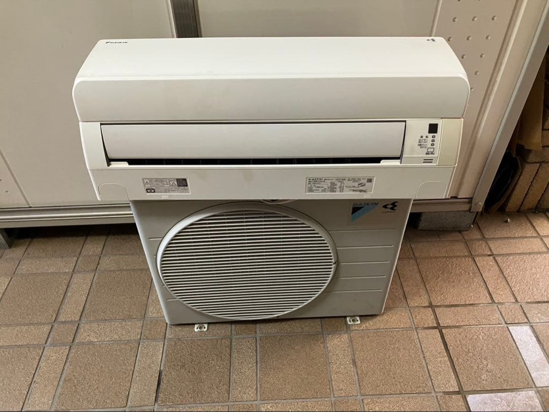 【引取限定 東京】ダイキン エアコン 10畳用2019年製 F28WTCXS-W