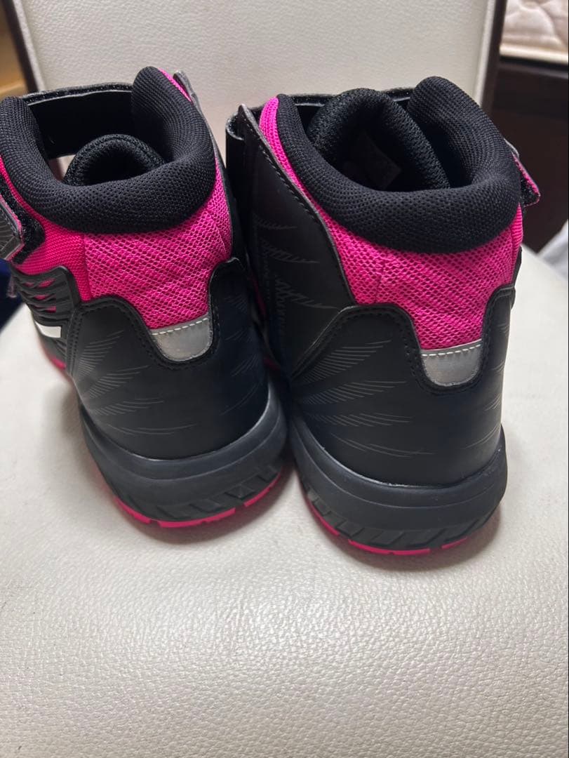 ASICS ハイカット安全靴 ブラック/ピンク